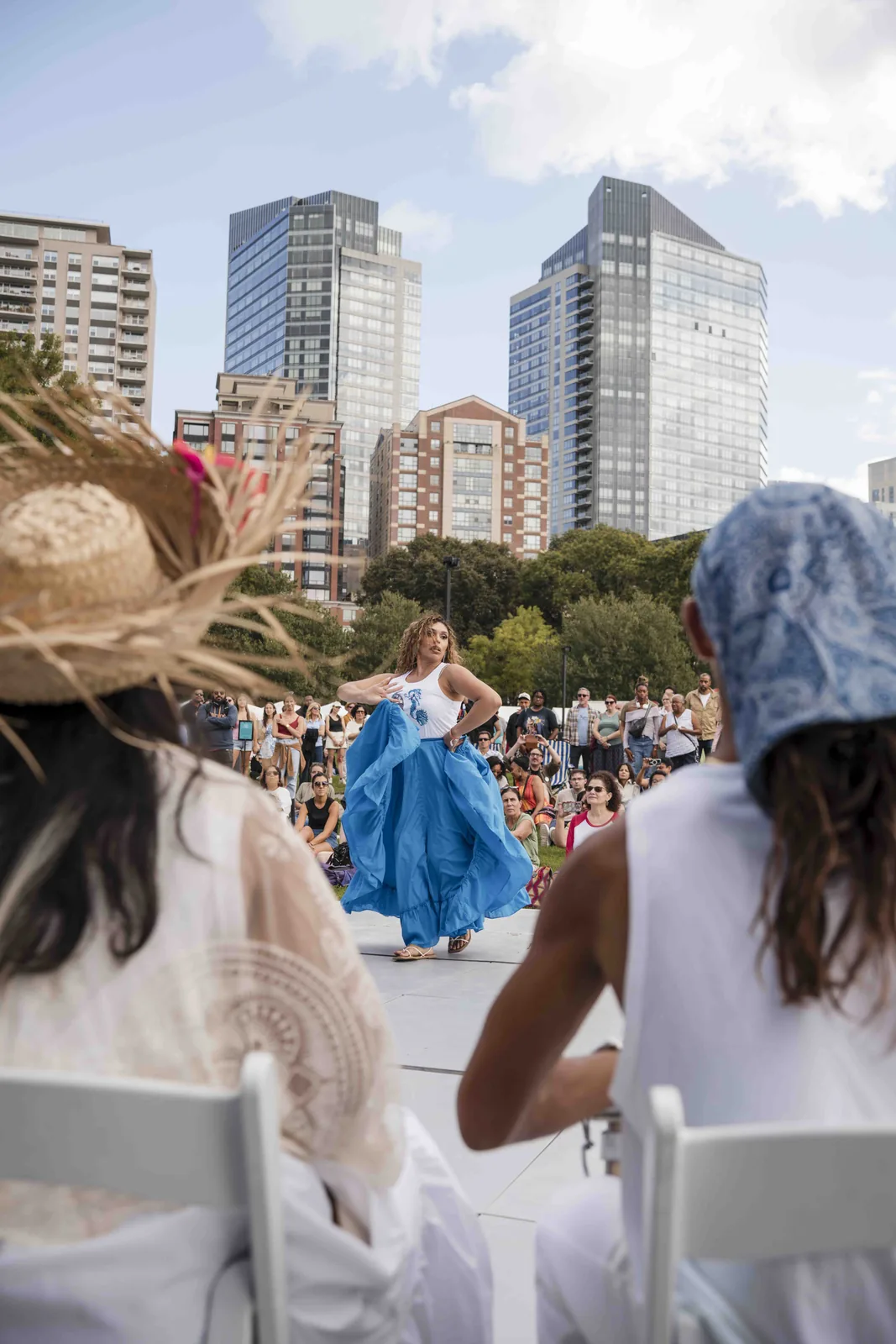 Hats in the crowd, Embrace ¡Con Salsa!