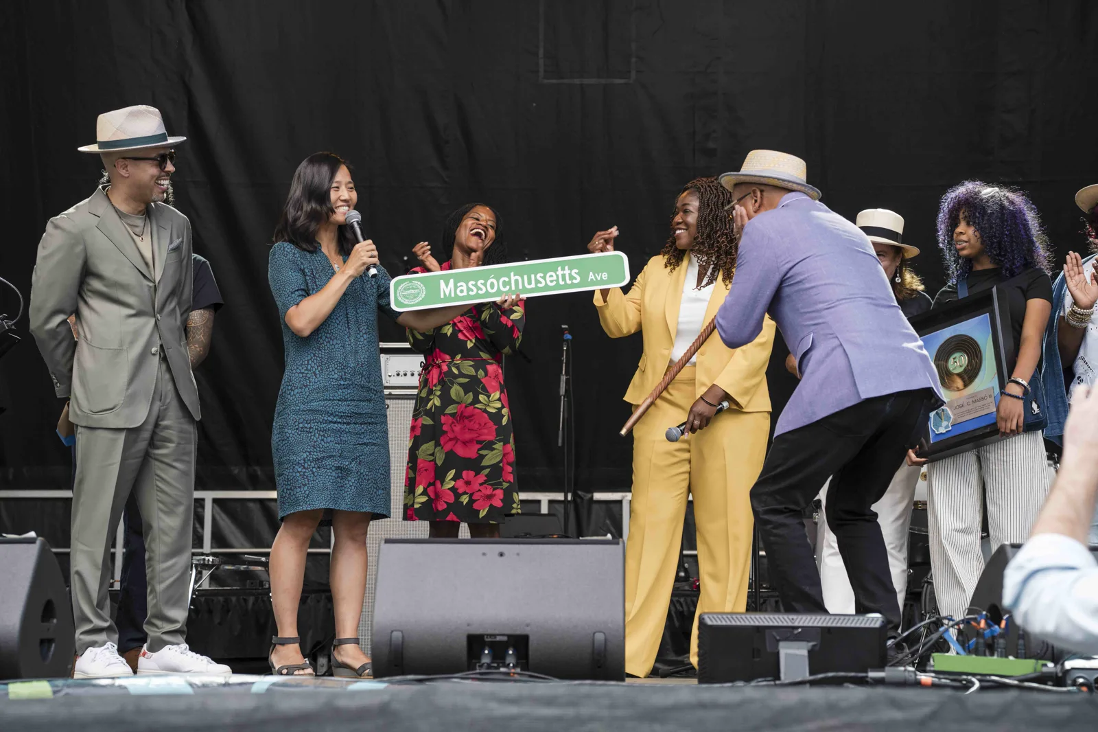 On stage, Embrace ¡Con Salsa!
