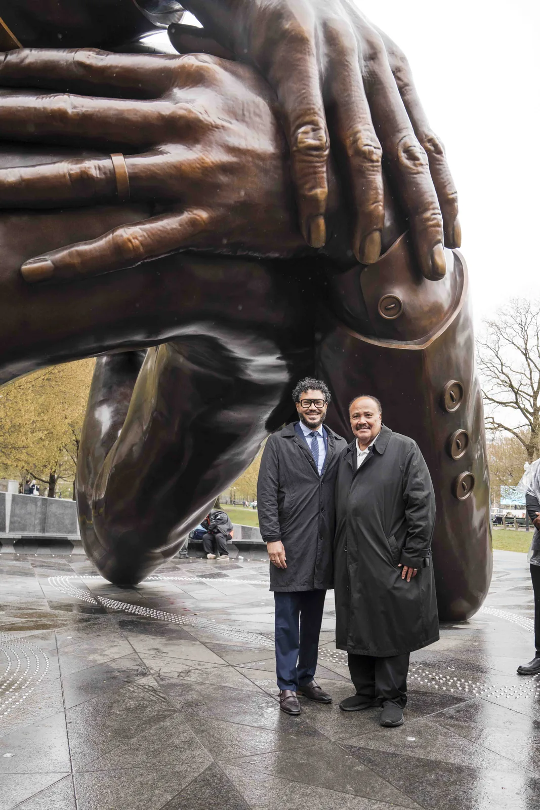 At the monument, The Embrace Unveiling