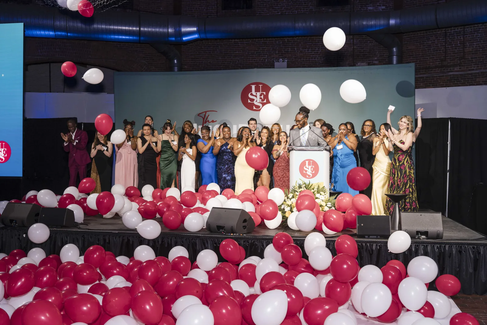 The balloon drop, USES Gala
